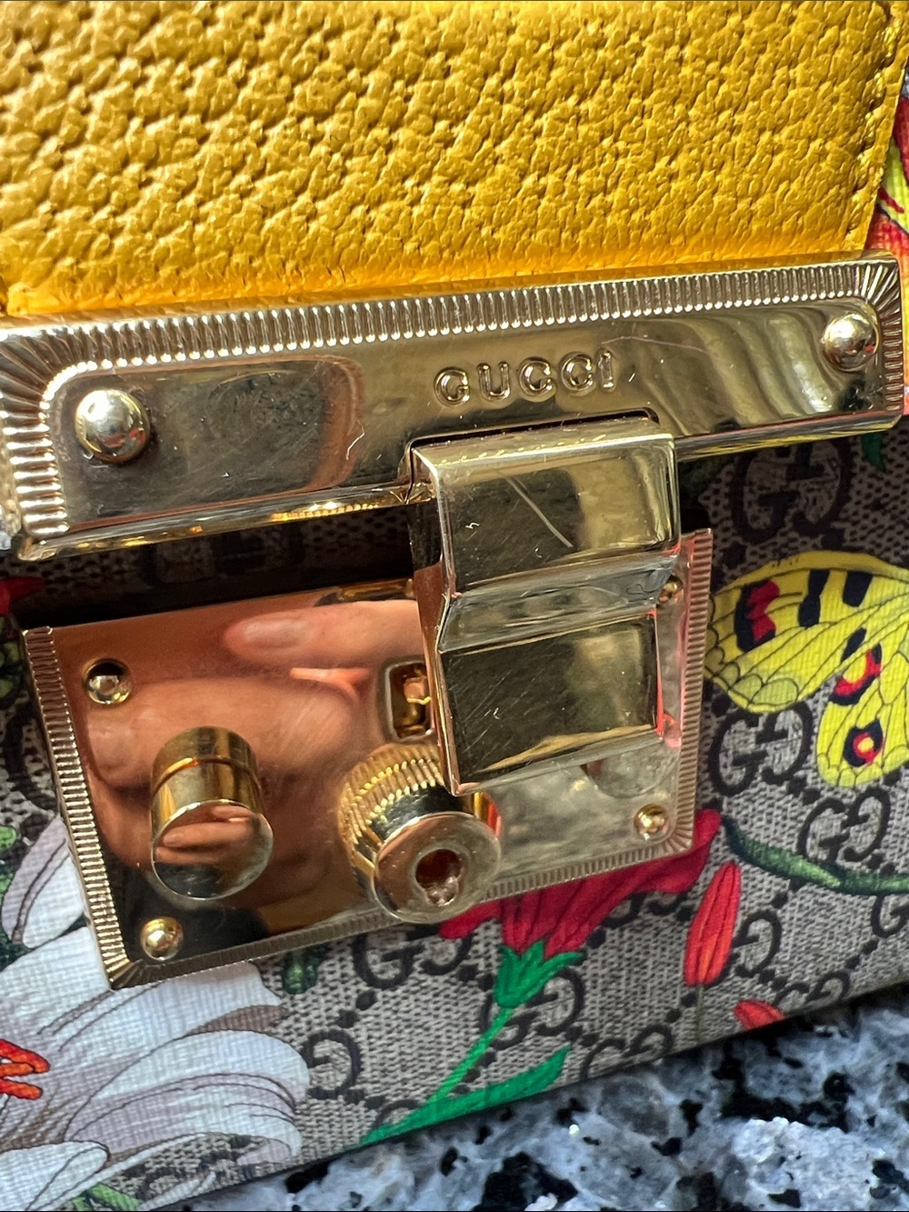 Gucci GG Flora Small Padlock Bamboo Bag Floral Coated Canvas and Yellow Leather - Picture 16 of 16